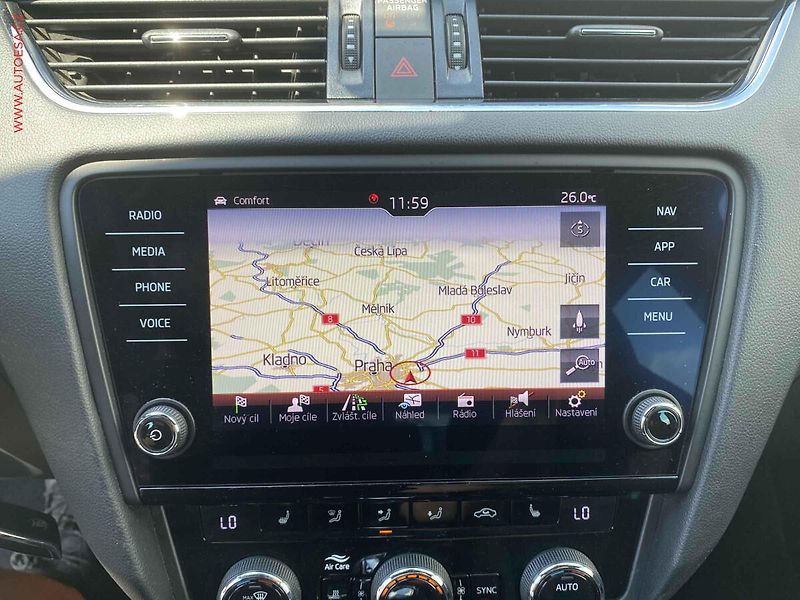 Škoda Octavia (2018) 2.0 TDi, RS, DSG, LED - fotka 18 z 18