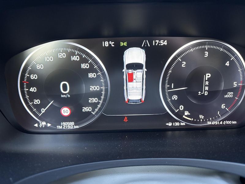 Volvo V90 (2018) 2.0 S90/ /147kW - fotka 19 z 19