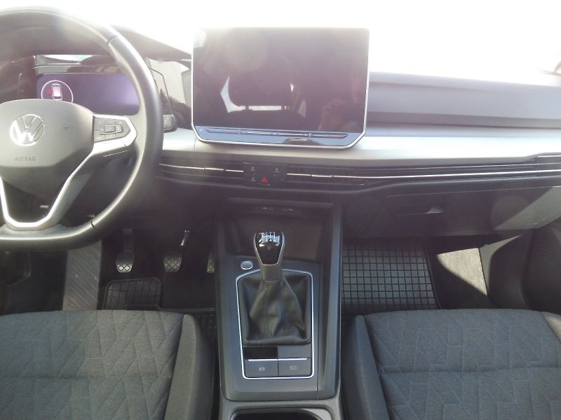 Volkswagen Golf Variant (2024) Life 1,5 TSI 85kW - fotka 11 z 24