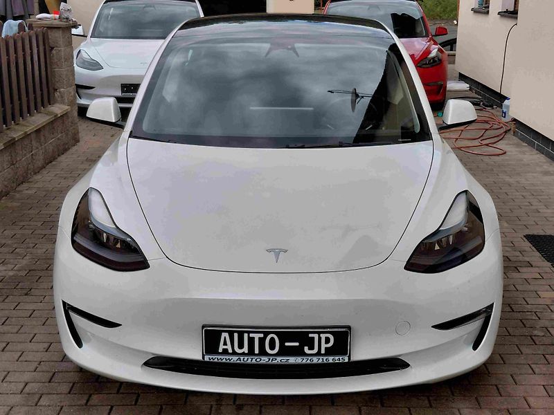 Tesla Model 3 (2023) RWD !!! LONG RANGE !!! LED ACC - fotka 7 z 11