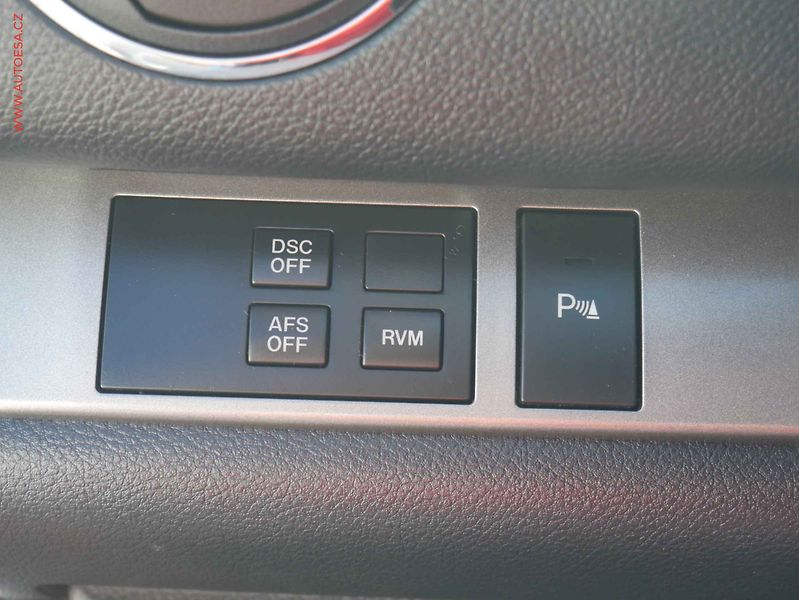 Mazda 6 (2010) 2.0 i, ČR, AC, xenon, park - fotka 13 z 20