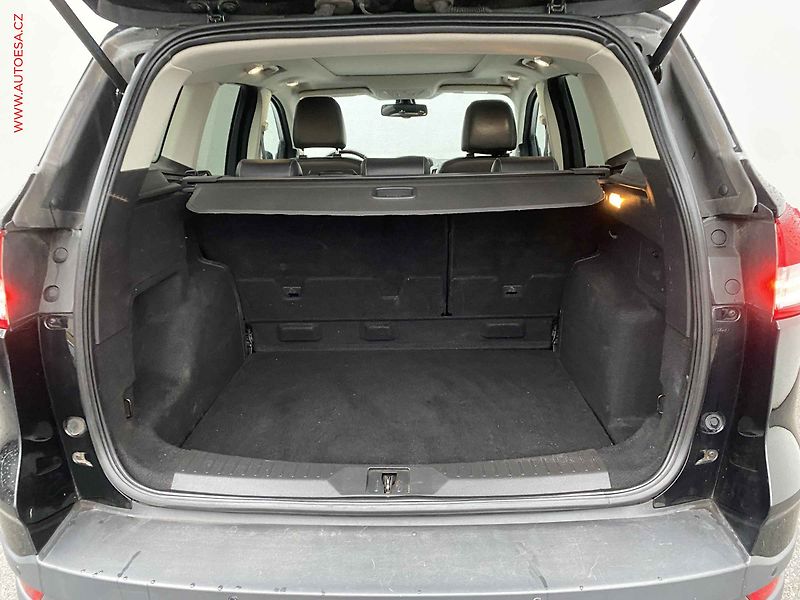 Ford Kuga (2013) 2.0TDCi 4x4, AT, navi, xenon - fotka 7 z 19