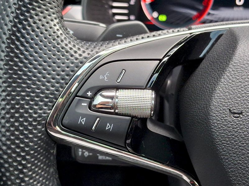 Škoda Kamiq (2023) Monte Carlo DSG 1,5TSi 110kW - fotka 30 z 35