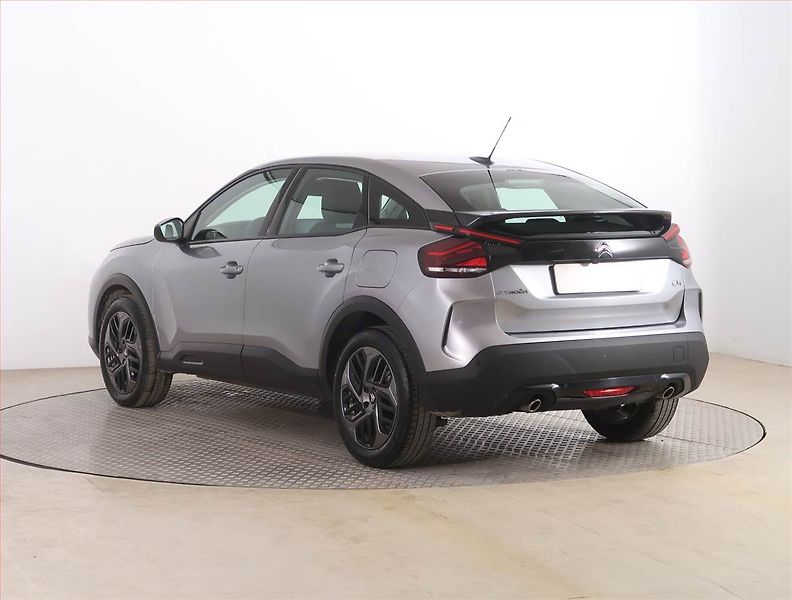 Citroën C4 (2023) Feel 1.2 PureTech, Automat - fotka 4 z 18