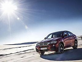 BMW X4.