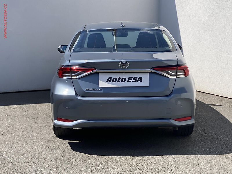 Toyota Corolla (2023) 1.5 VVT-i, 2.maj,ČR, Comfort - fotka 5 z 19