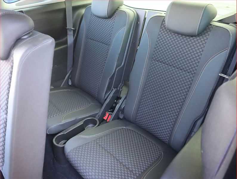 Opel Zafira (2019) 1.6 CDTI, 7 míst, Serv.kniha - fotka 18 z 19