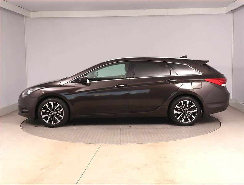Hyundai i40 (2017) 1.7 CRDi, Tempomat - fotka 3 z 15