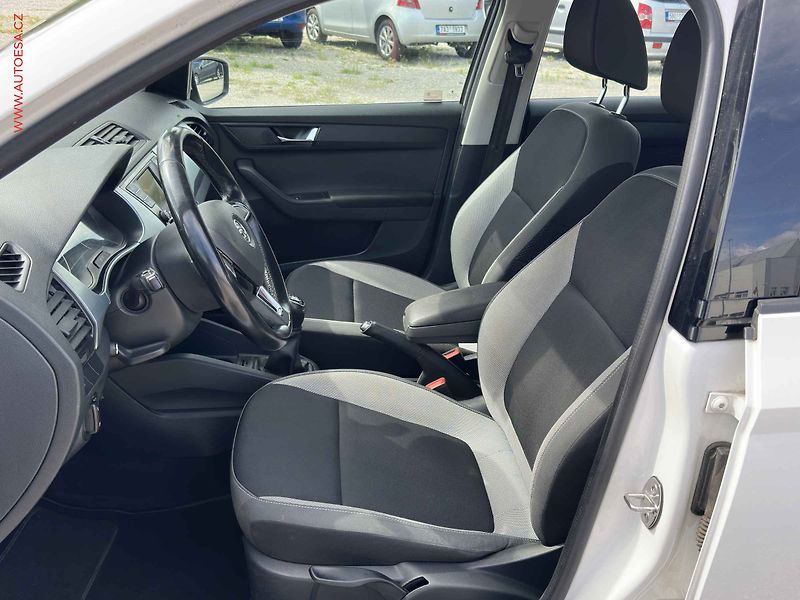 Škoda Fabia (2017) 1.2TSi, 2.maj,ČR, AC, temp - fotka 9 z 18