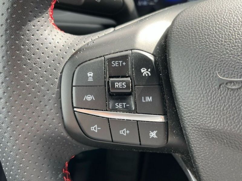 Ford Kuga 2,5HEV,140kW,1. MAJ., SERVIS - fotka 20 z 22