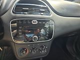 Fiat Punto (2012) 1.4 i Velmi pěkné - náhled 10
