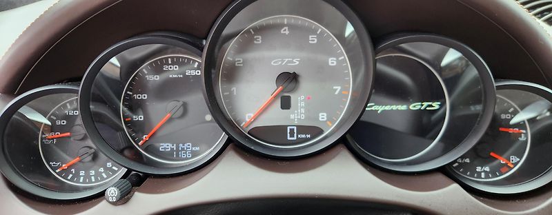 Porsche Cayenne (2012) 4.8 GTS 309KW PANORAMA - fotka 32 z 55