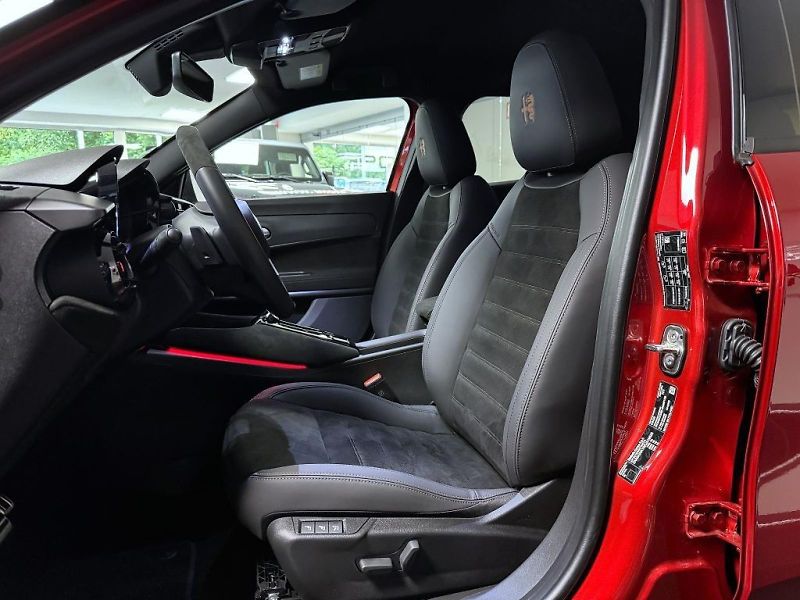 Alfa Romeo Junior (2026) Ibrida 1.2 Turbo 145k eDCT6 Q4 - fotka 7 z 17