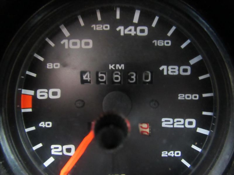 Porsche 924 2,0 Coupe Targa Automat - fotka 16 z 29