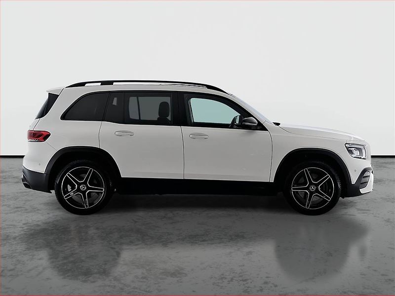 Mercedes-Benz GLB (2020) 250 - fotka 6 z 24
