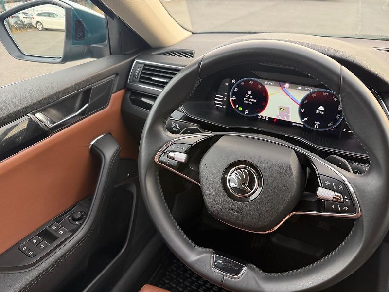 Škoda Superb (2023) L&K 2.0TDI 110kW DSG DPH CZ - fotka 11 z 11