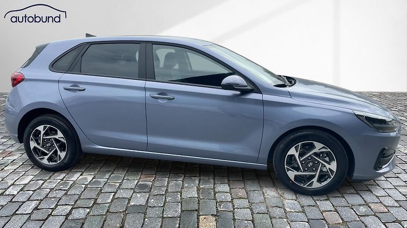 Hyundai i30 1,0 T-GDi Family - fotka 3 z 4