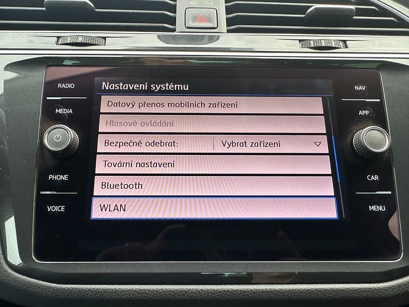 Volkswagen Tiguan 2.0 TDI 110kW/4x4/DSG/Navi - fotka 39 z 47