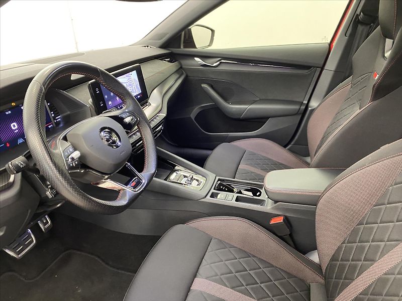 Škoda Octavia 2,0 TDI 147kW DSG RS - fotka 5 z 30