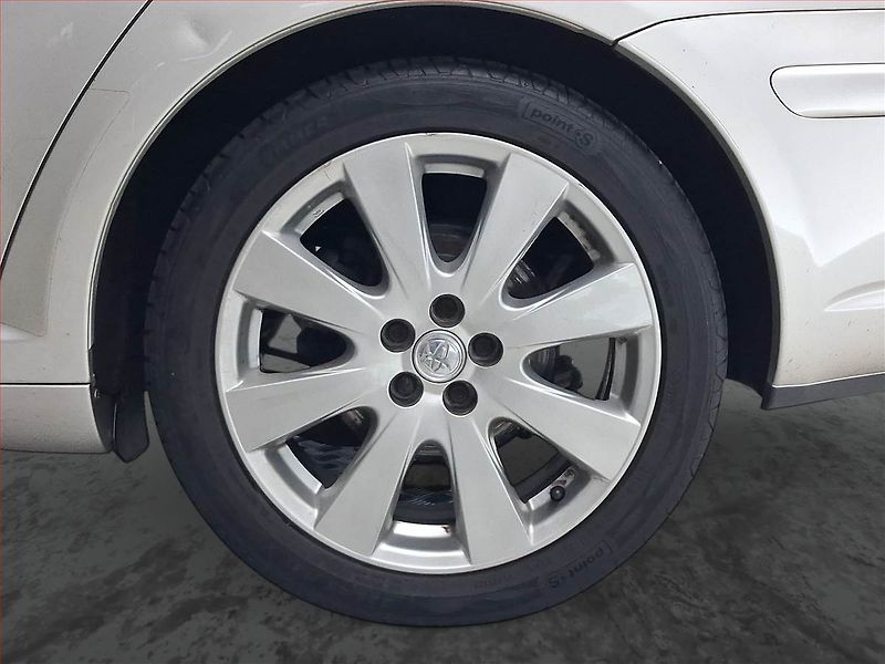 Toyota Avensis (2009) 2.0 D-4D, po STK, jezdí skvěle - fotka 14 z 18