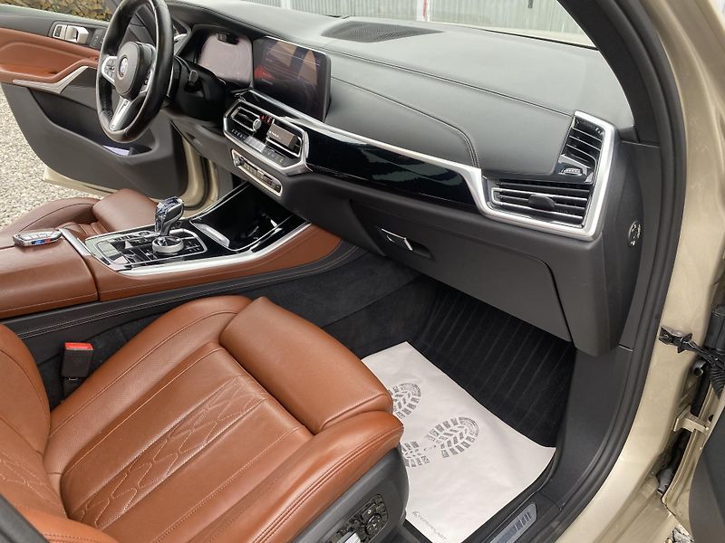 BMW X5 M50XD 4x4 400PS CZ DPH FULL 1A - fotka 136 z 171