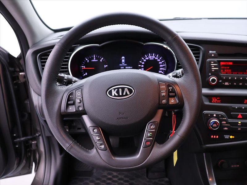 Kia Optima 1,7 CRDi 100kW Exclusive CZ - fotka 19 z 34