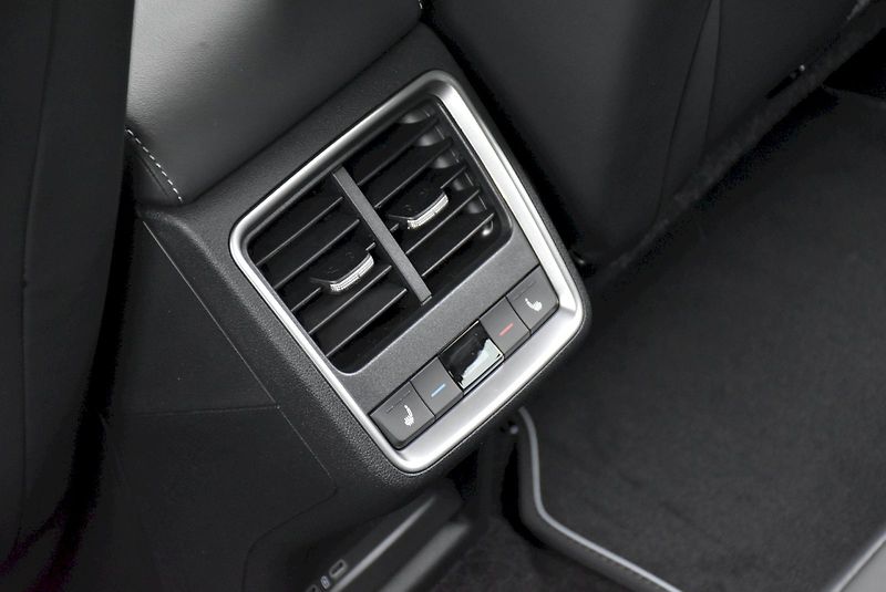 Škoda Enyaq (2026) Sportline 85 - fotka 35 z 47