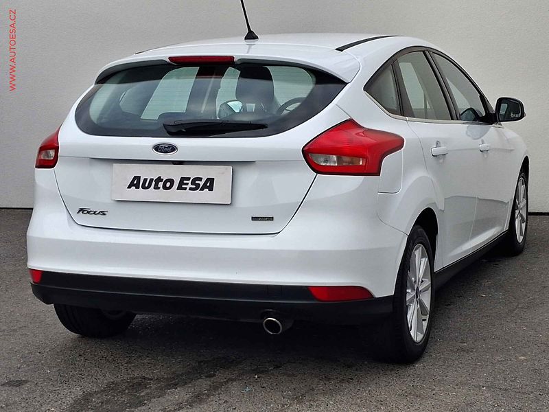 Ford Focus (2017) 1.5.EB, 1.maj,ČR, Titanium - fotka 4 z 18