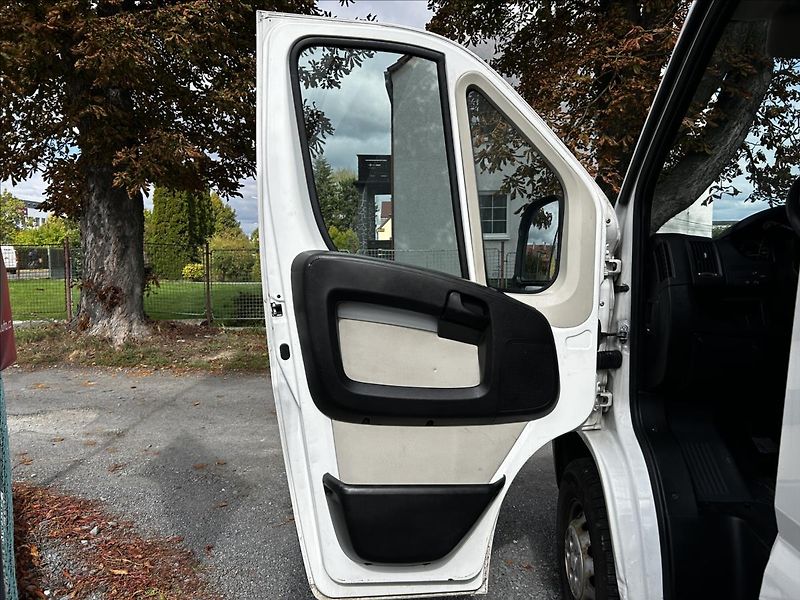 Citroën Jumper 2,2 HDi  Tažné,Handsfree,Senzo - fotka 8 z 42
