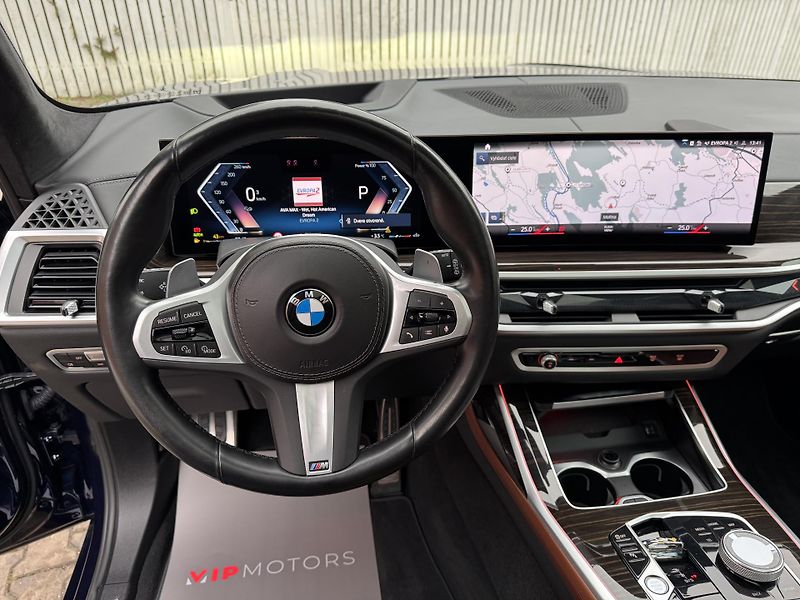 BMW X7 40i-INDIVID-MASÁŽE-R22-TAŽ. - fotka 18 z 47