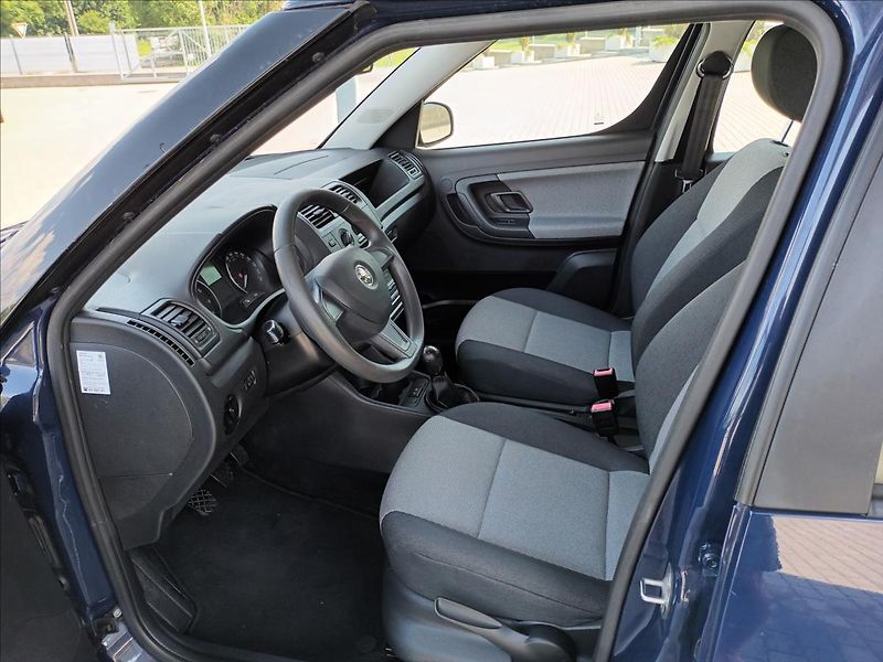 Škoda Roomster 1,2 TSI, 63KW, KLIMA,SERVISKA - fotka 9 z 35