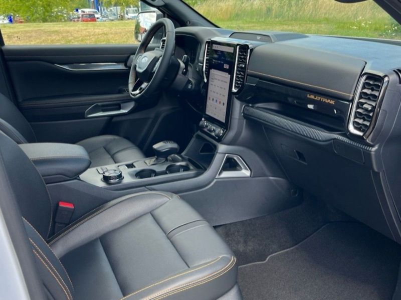 Ford Ranger 2.3i 205KW,WILDTRAK,DPH,CZ,1MA - fotka 13 z 14