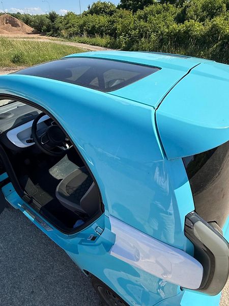 XEV Yoyo (2024) - vhodný na řidičské opr. A1 - fotka 18 z 28