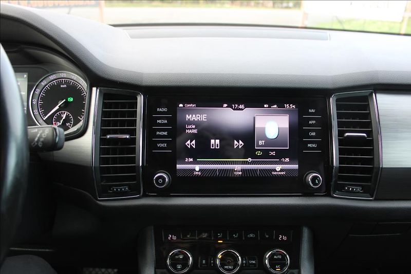 Škoda Kodiaq 2,0 TDi  WEBASTO, DSG, 4 x 4 - fotka 28 z 37
