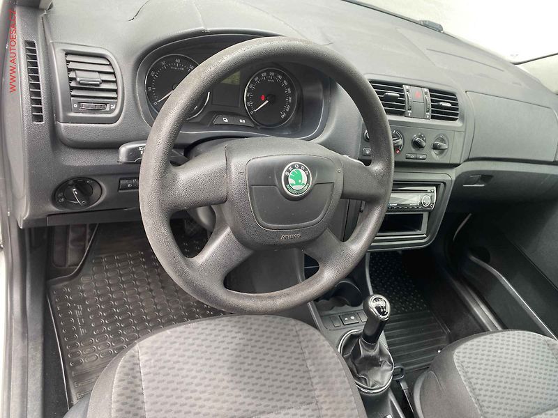 Škoda Fabia (2011) 1.2 TSI, ČR, AC - fotka 12 z 14