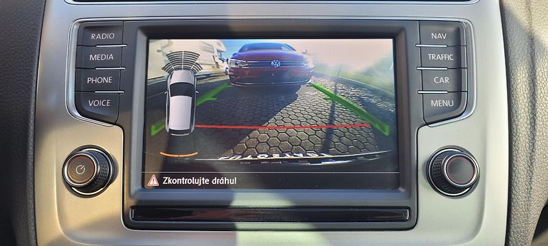 Volkswagen Polo (2016) 1,2TSi 81kW R-Line Highline - fotka 20 z 51