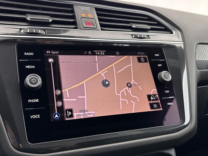Volkswagen Tiguan R-Line 4MOT - fotka 25 z 30