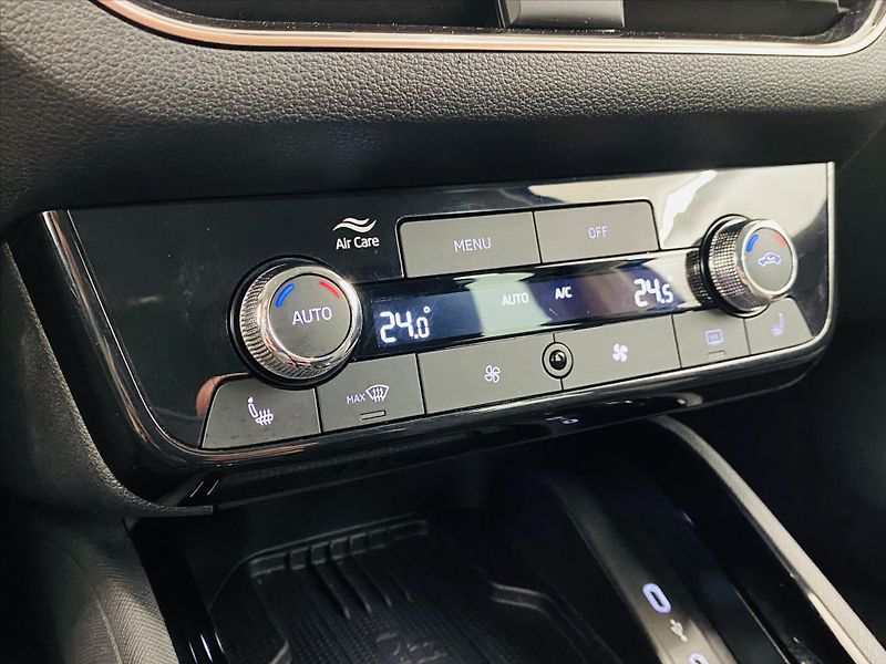 Škoda Scala 1,0 TSI 85kW Selection - fotka 16 z 25