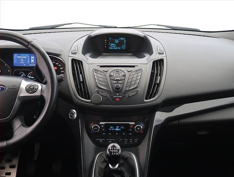 Ford Kuga (2014) 2.0 TDCi, 4X4, Serv.kniha - fotka 12 z 21