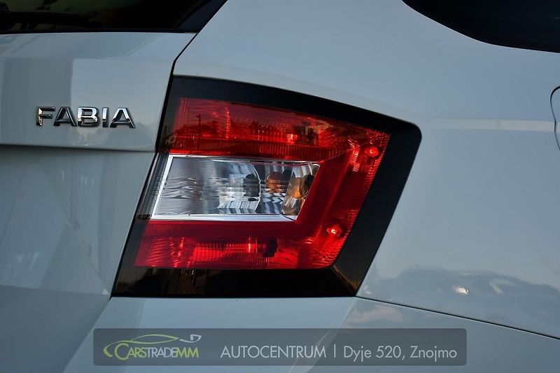 Škoda Fabia 1,2TSi DSG 2xALU 61tKM STYLE  - fotka 48 z 48