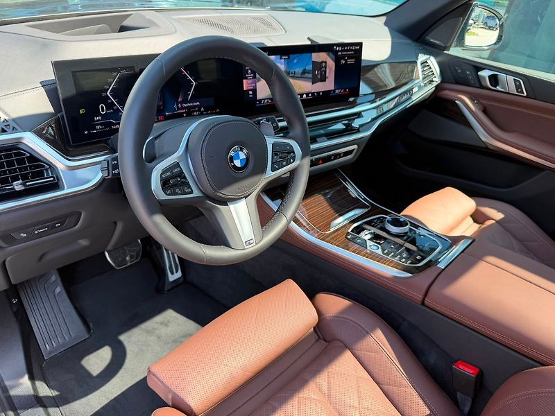 BMW X5 xDrive 30d - fotka 9 z 21