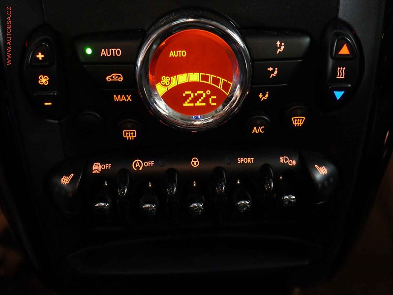 Mini Countryman (2014) 1.6i, Bixen, panor. - fotka 16 z 20