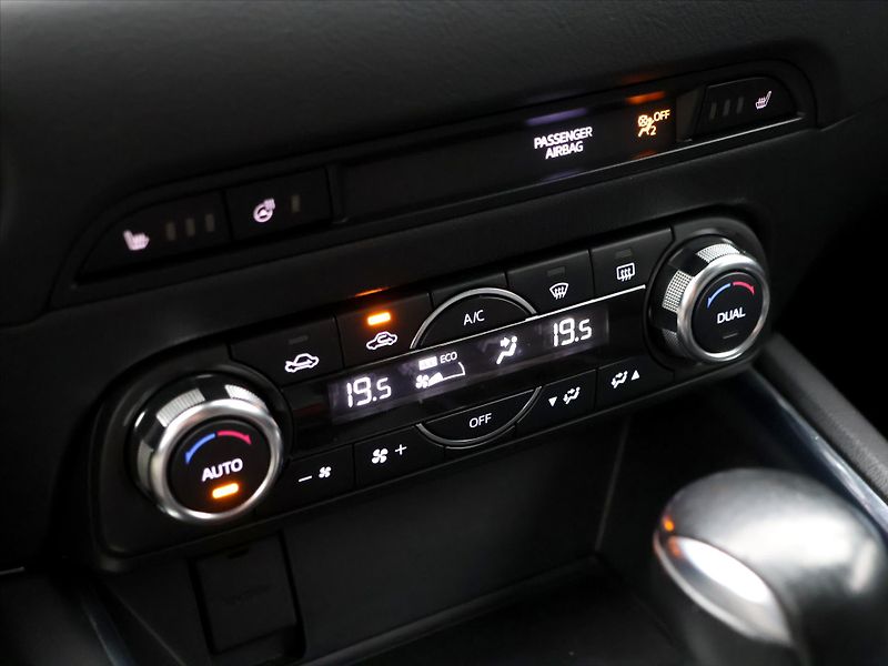 Mazda CX-5 2,2 Skyactiv-D AWD Revolution - fotka 22 z 32