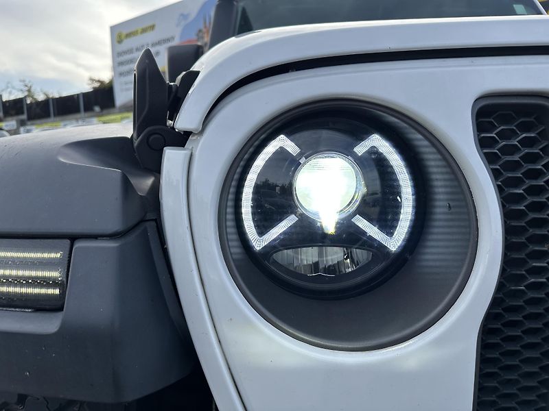 Jeep Wrangler (2021) Jeep Wrangler 2021 - fotka 17 z 18