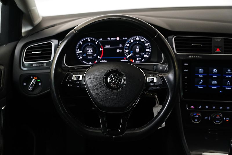Volkswagen Golf - fotka 17 z 24