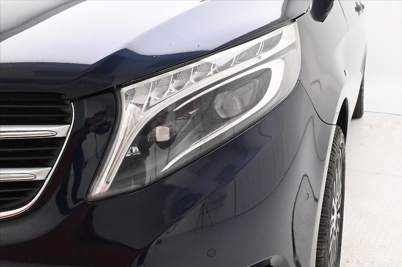 Mercedes-Benz Vito 2,1 116 CDi 120 kW AT7 8míst 4 - fotka 26 z 28