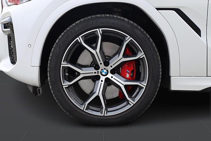 BMW X6 xDrive40d - fotka 8 z 15