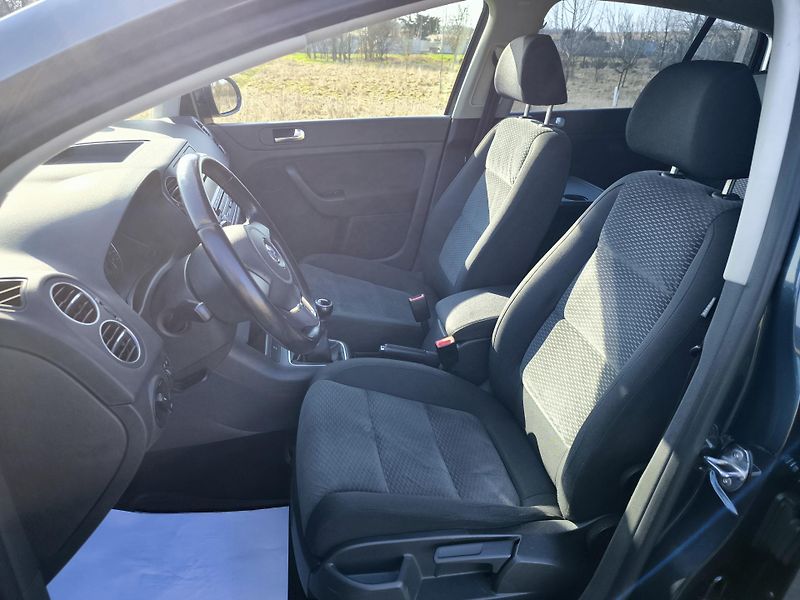 Volkswagen Golf Plus VI 1,6MPI 75kW SERVISKA 1MAJ. - fotka 17 z 55