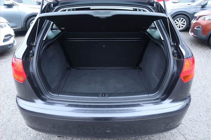 Audi A3 (2008) 1.6, Serv.kniha, nová STK - fotka 14 z 15