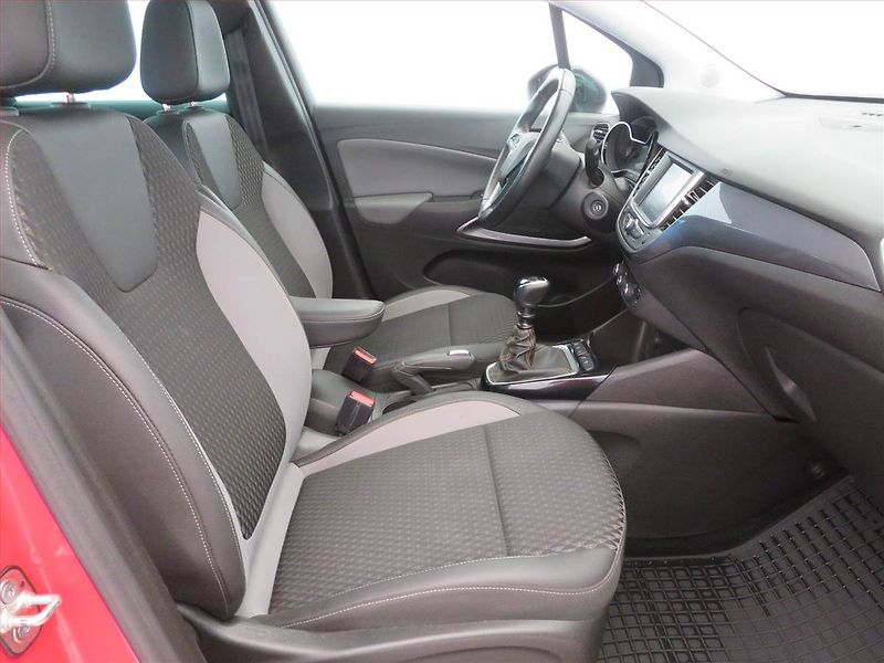 Opel Crossland X (2020) Innovation 1.2 Turbo - fotka 9 z 16